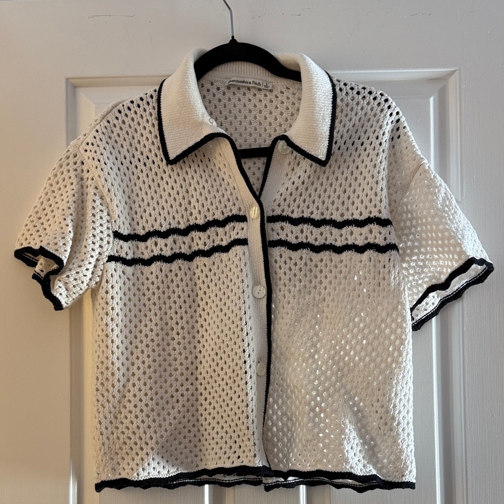 Abercrombie & Fitch Cream Textured Sweater